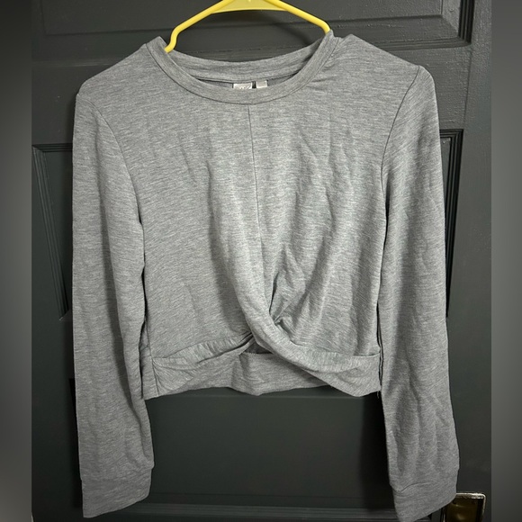 Twik long sleeve knotted waist crop tee - Picture 2 of 4